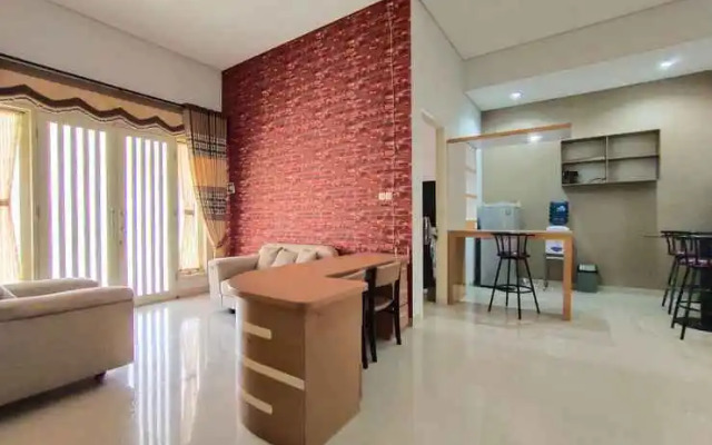 Villa Kembar Royal Garden By N2K