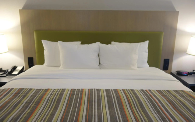Country Inn & Suites by Radisson, La Crosse, WI