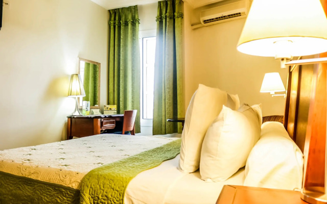 Tchero Hotel