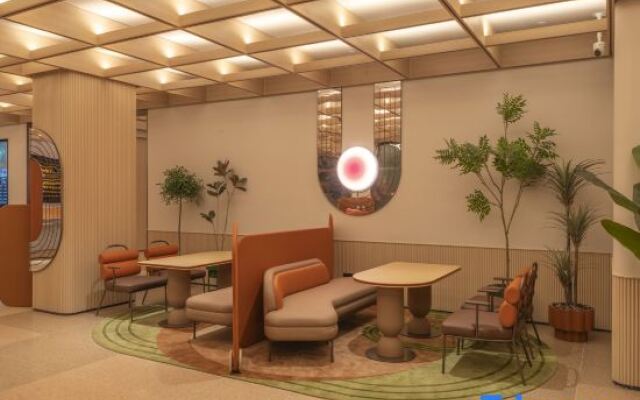 Orange Hotel （Qingdao Lanwan Art Park Branch）