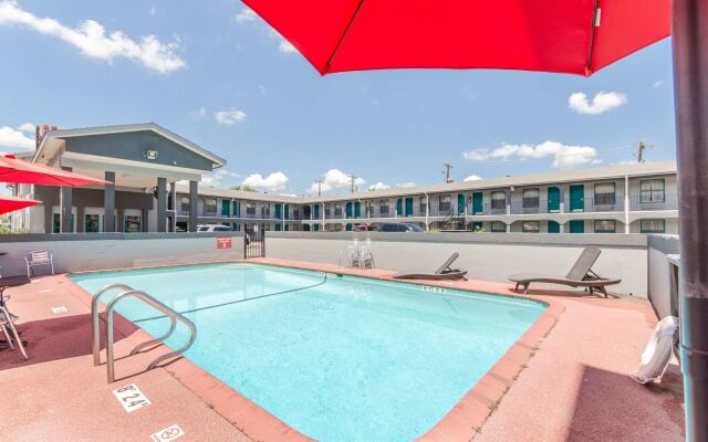 Rodeway Inn