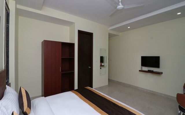 OYO 12074 Vikrant's Residency