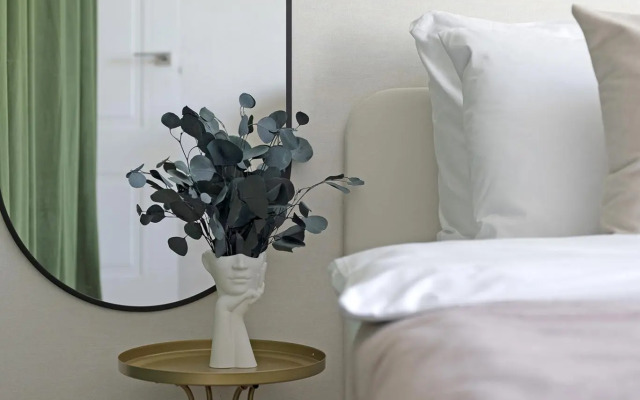 С.утками на улице Благодатной