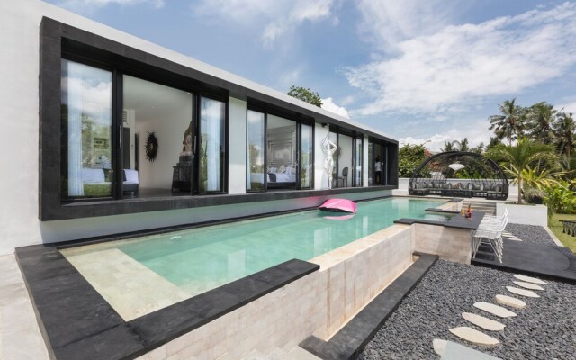 Zebra Villa by Nagisa Bali