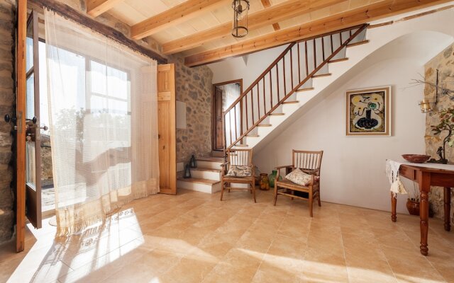 CAL TIO - Chalet With Terrace in Caimari. Free Wifi