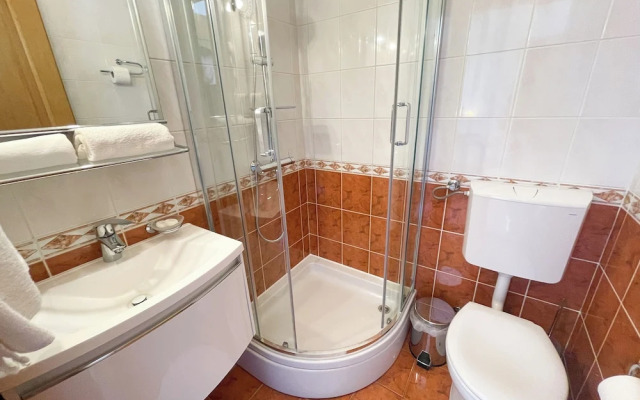 Studio Apartman Kira 5