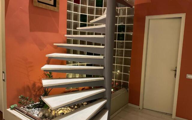 Lycabettus Hill Penthouse, Private Roof Garden & Pool