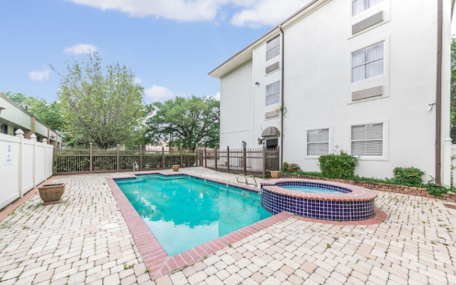 Spark By Hilton Lafayette South