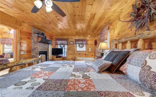 Makin Memories - Two Bedroom Cabin