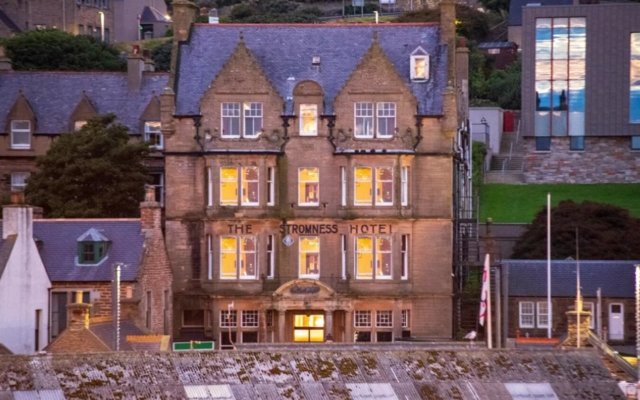 The Stromness Hotel by Paymán Club