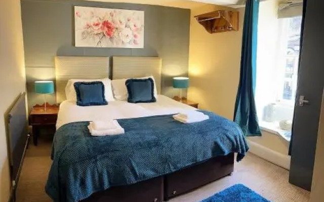 The Coach and Horses Inn