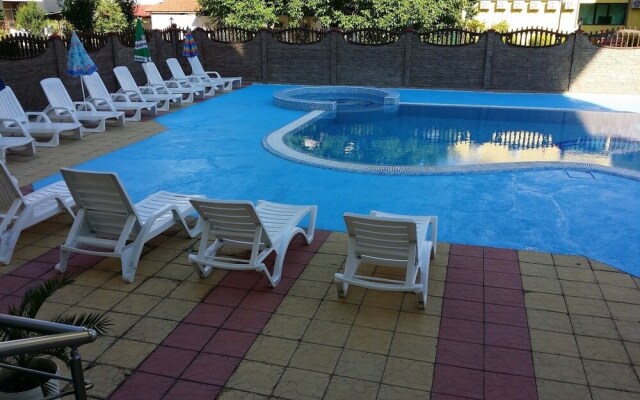 Cristal Hotel