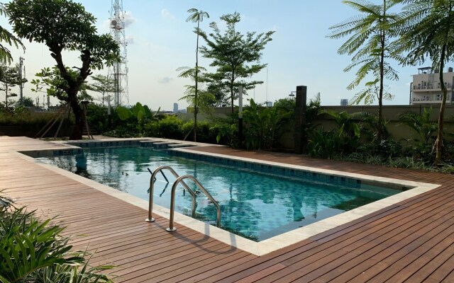 Spacious And Nice 2Br At Permata Hijau Suites Apartment