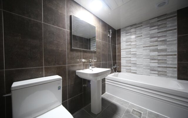 Gunsan La Siesta Hotel