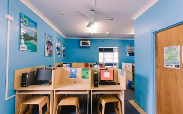 Beaches Backpackers Airlie Beach - Hostel