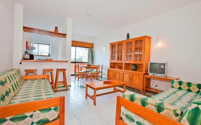 Choromar Apartments