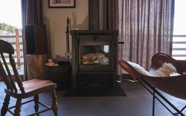 Beautiful Luxury Chalet Veyon With Incredible Views