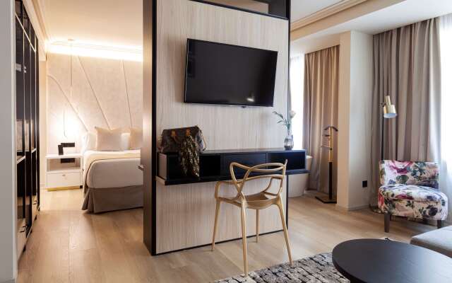 Nivia Born Boutique Hotel