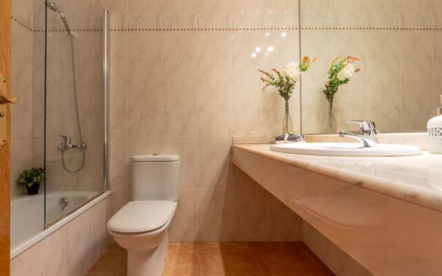 House Sally Deltebre