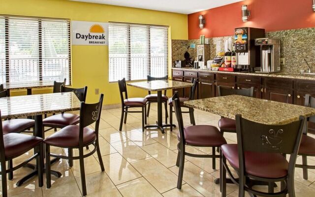 Days Inn Conover/Hickory