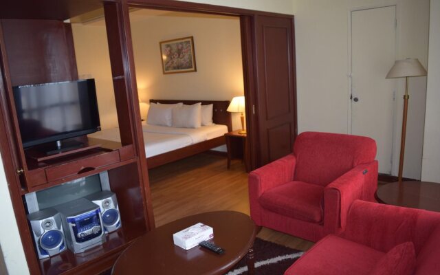 NS Golden Green Apartments