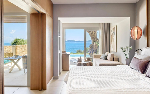 MarBella, Mar-Bella Collection Hotel