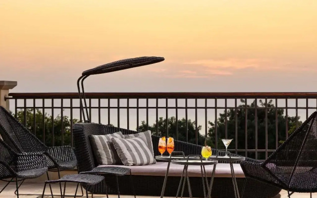 Aphrodite Hills Hotel