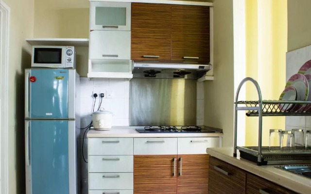 Luxurious Condo Near Gurney