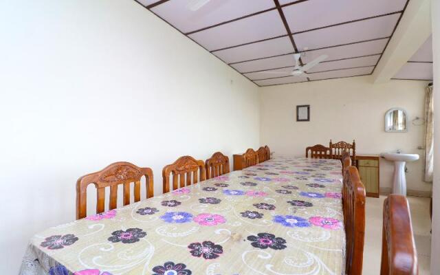 OYO 24525 Hotel Country Lodge