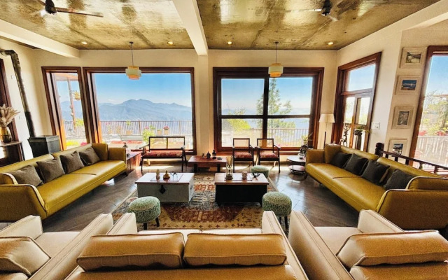 The Ridge House - A Villa Community