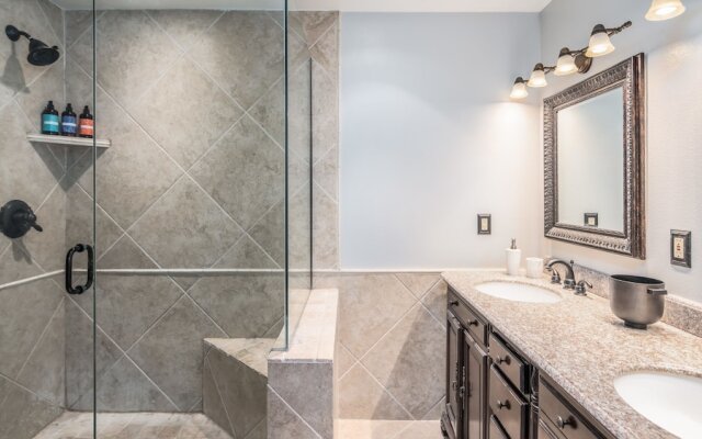 4BR Scottsdale Townhome by Wanderjaunt