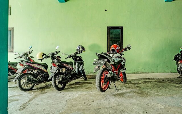 SPOT ON 92400 Dhaha Penginapan House Syariah