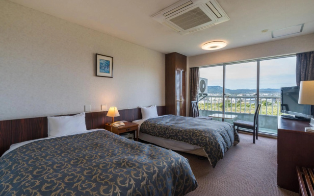 Ibusuki Seaside Hotel – Guest Rooms – Ibusuki