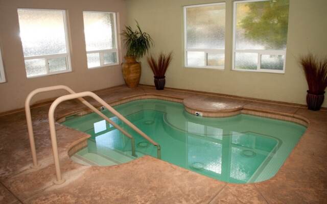 Geoholiday Club At Kingsbury Crossing