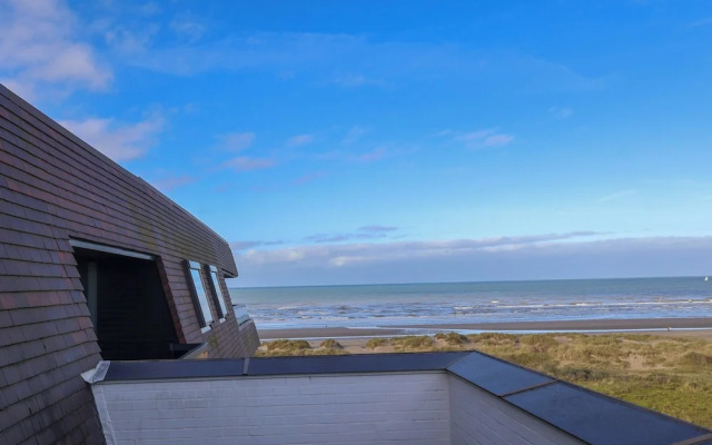 Penthouse on Belgian Coast With Sea Views