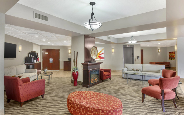 Best Western Plus Rose City Suites