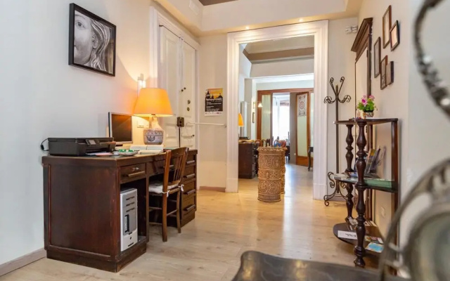 B&B Acanthus