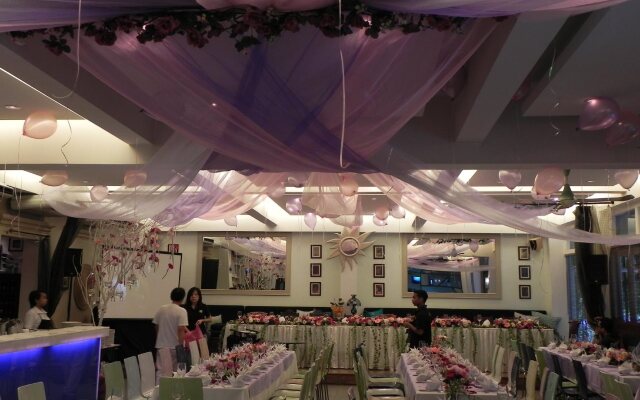 Indulgence Restaurant & Living