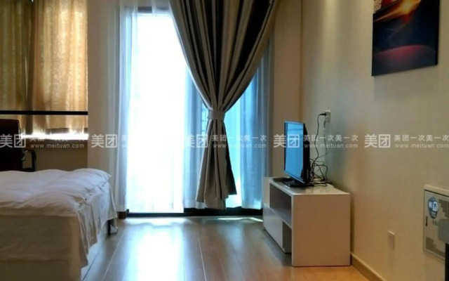 Hongyin Square Apartment Hotel