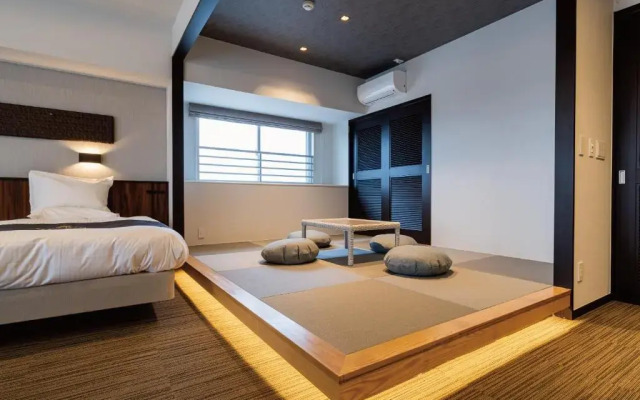 Aqua Palace Chatan by Coldio Premium