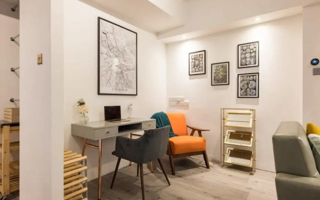 Soho Warehouse Loft With Concierge Lift