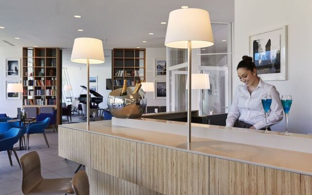 Eau Thermale Avene L'hotel