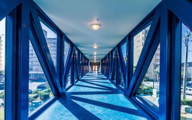 Crystal Tower by Luxury Gulf Rentals