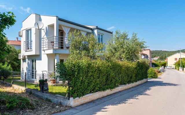 Amazing Home in Bibinje With Wifi and 4 Bedrooms