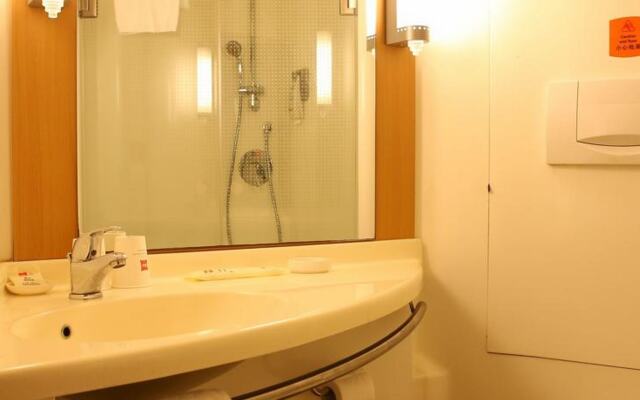ibis Qingdao Chengyang