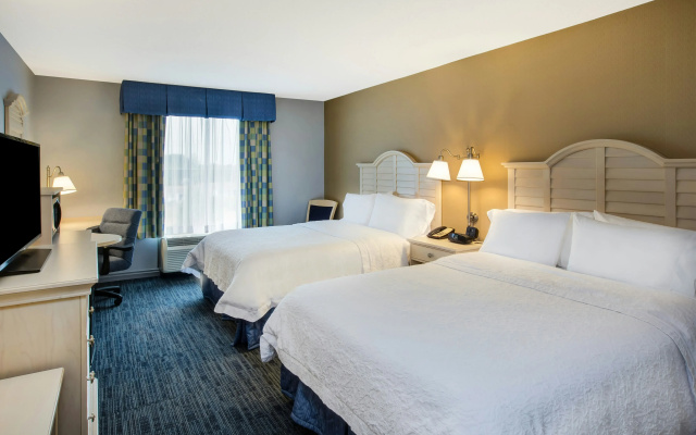 Hampton Inn & Suites Cape Cod-West Yarmouth