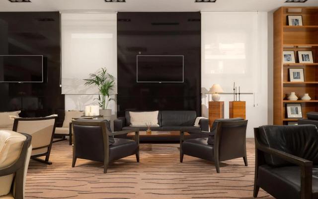 Atrium Hotel