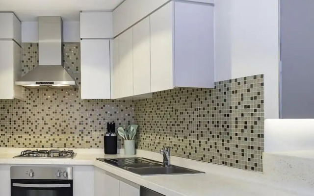 LUX The Voleo Canal View Suite