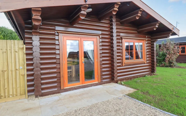 Maple Lodge
