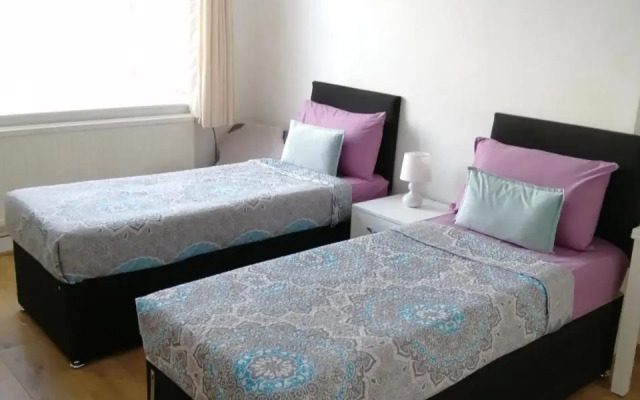 Dream Time Apartments-Aqua Suite